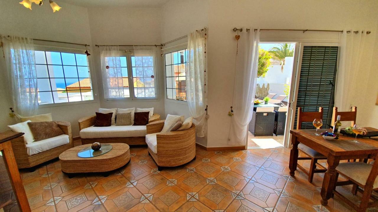 Ferienhaus Casa Blanca - Tarajalejo - Glasfaserinternet - Meerblick Ngoại thất bức ảnh